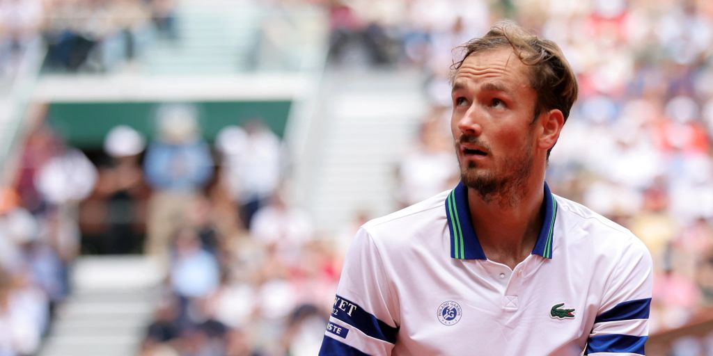 Überraschung bei French Open De Minaur schlägt Medwedew