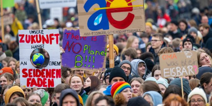 Tausende Bei Berliner Demo Von Fridays For Future Nau Ch