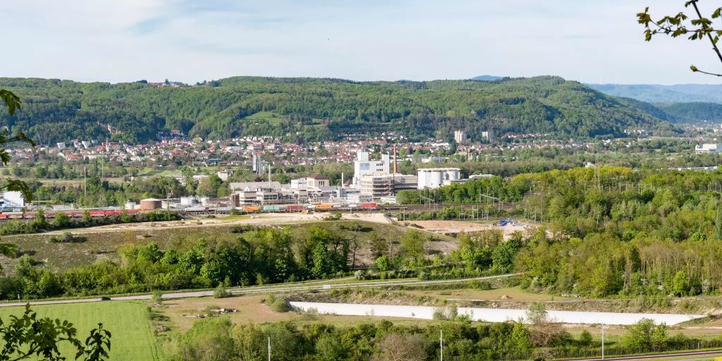 Schweizer Salinen Planen Photovoltaik Anlagen In Der Region Basel