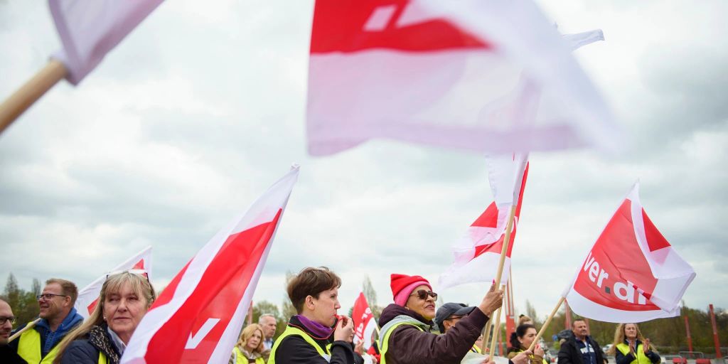 Gewerkschaften kündigen harte Auseinandersetzungen an