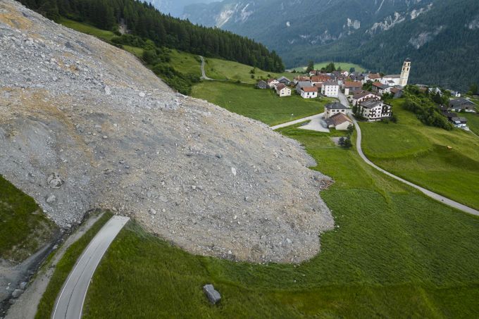 Brienz Gr Geologen Mussten Sich Einiges Anh Ren Nau Ch