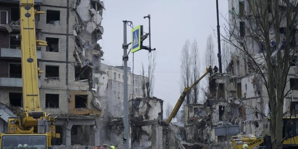 Mindestens 40 Tote Nach Angriff Auf Wohnhaus In Dnipro