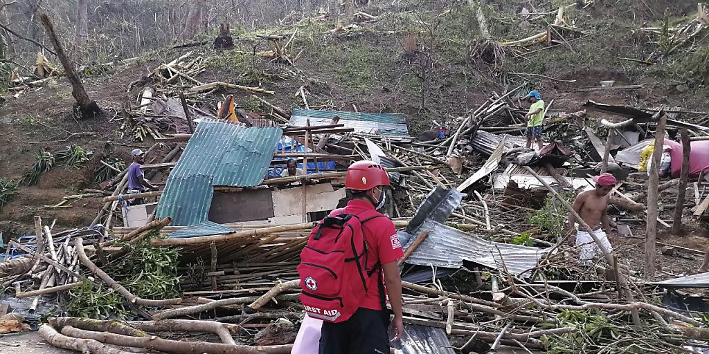 Mindestens 24 Tote Nach Super Taifun Goni Auf Den Philippinen