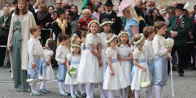 Royale Hochzeit Ludwig Prinz Von Bayern Strahlte Mit Seiner Braut Nau Ch