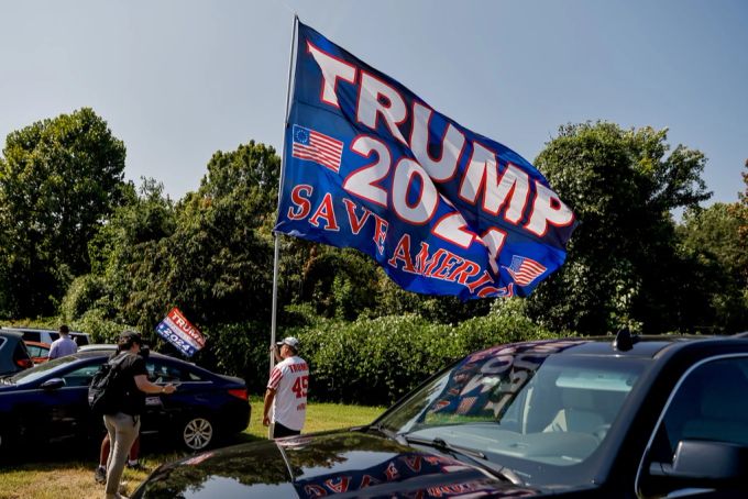 Anklage in Georgia Trump will sich im Gefängnis den Behörden stellen