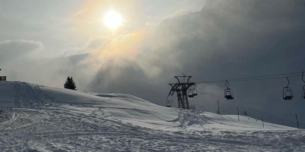 Tiefe Skigebiete Verzeichnen Besucher Ansturm