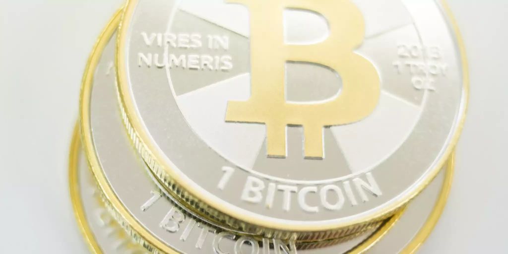 Bitcoin steigt nun auch über 12 000 Dollar