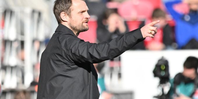 Mainz Trainer Bo Svensson Mit Personalsorgen Vor Spiel In Bremen