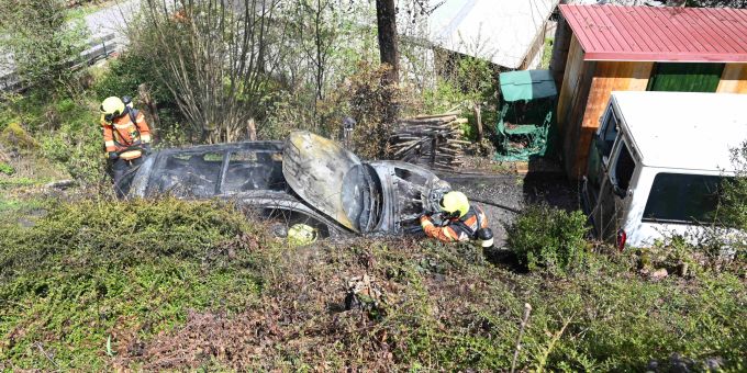 Oberterzen Sg Fahrzeugbrand Durch Technischen Defekt Nau Ch