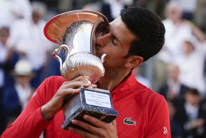 Novak Djokovic Scheitert Im Rom Viertelfinal An Rune Nau Ch