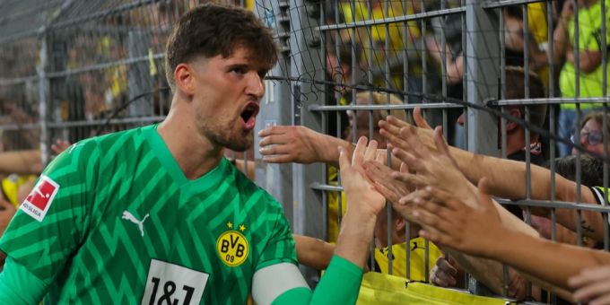 BVB Nati Goalie Gregor Kobel verlängert bis 2028