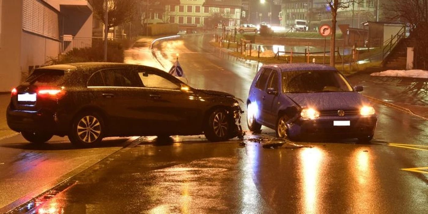 Unfälle im Kanton Luzern Auffahrkollision mit fünf Autos auf A2 Nau ch