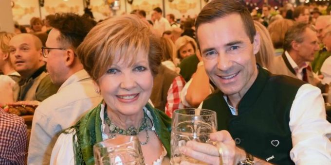 München - Kai Pflaume bricht Alkohol-Abstinenz auf der Wiesn