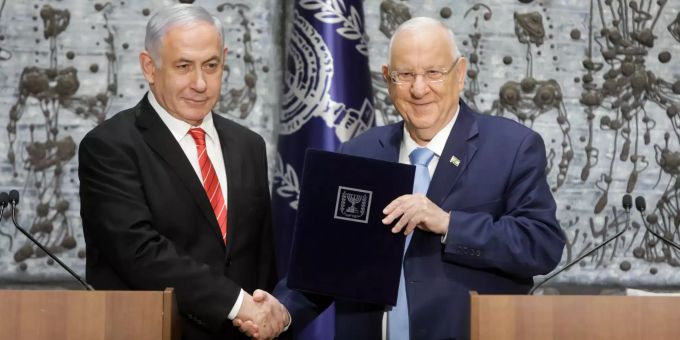Reuven Rivlin, Staatspräsident von Israel, beauftragte Benjamin Netanjahu mit der Regierungsbildung. israel netanjahu rivlin