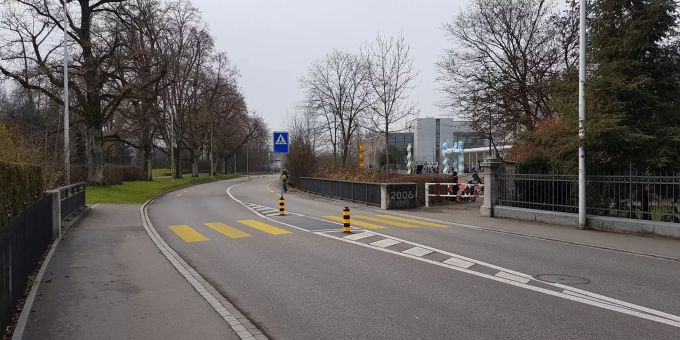 Fussgängerinsel Fussgängerinsel