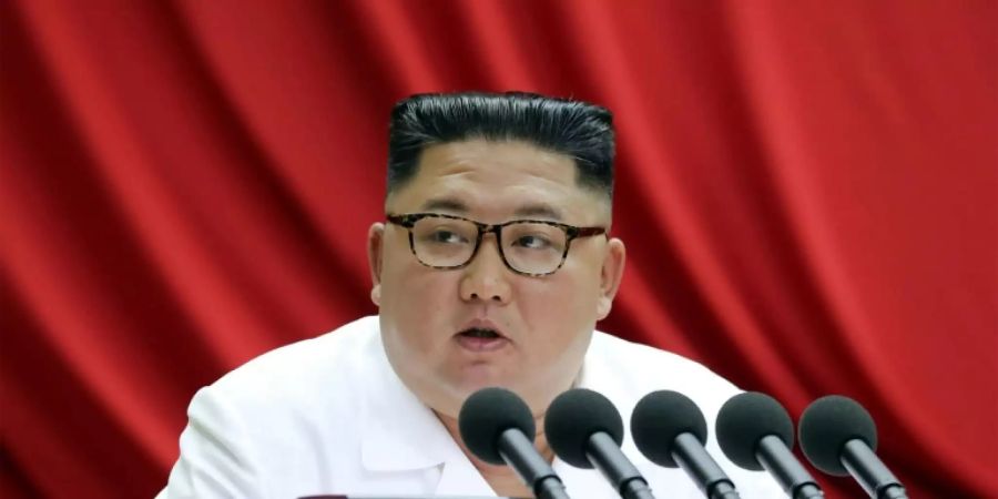 Kim Jong Un bei der Sitzung des Zentralkomitees seiner Partei