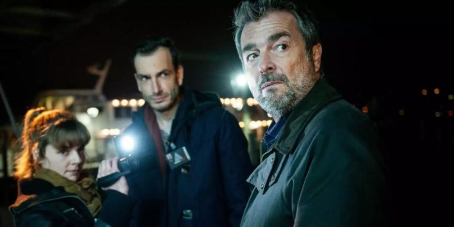In seinem letzten «Tatort» ist Reto Flückiger (Stefan Gubser, r) ganz entfesselt. Foto: Daniel Winkler/SRF/ARD Degeto/dpa