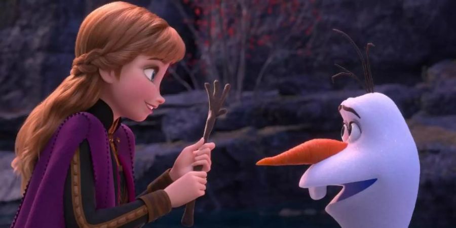 Anna und der Schneemann Olaf begeistern weltweit die Zuschauer. Foto: Disney/dpa