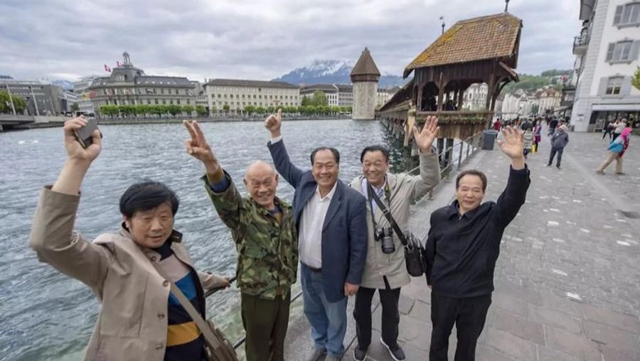 Nach dem Ende der Einreisequarantäne könnten bald wieder mehr chinesische Touristen in die Schweiz kommen.