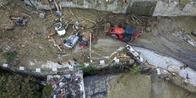 Auf der Insel Ischia ist es zu Erdrutschen und Fluten gekommen. APTOPIX Italy Landslide ischia