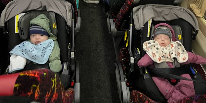 Die beiden Babys von einer ukrainischen Leihmutter wurden aus Russland in die USA gebracht. Babys Ukraine-Krieg