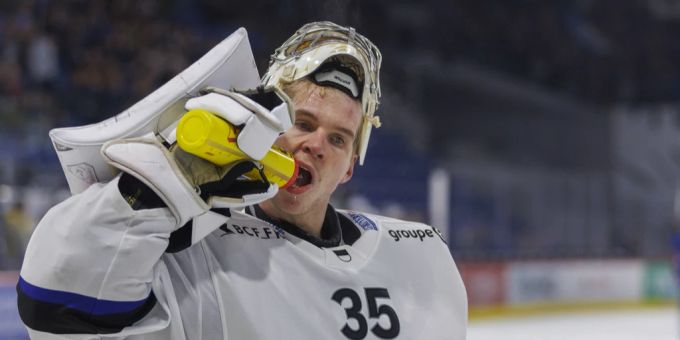 Connor Hughes wechselt für die kommenden zwei Saisons zum Lausanne HC. Lausanne HC Connor Hughes