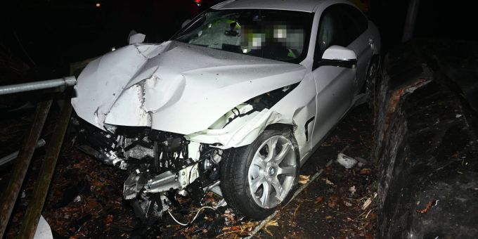 Oberriet SG: Fahrunfähig Selbstunfall verursacht. Oberriet SG Unfall