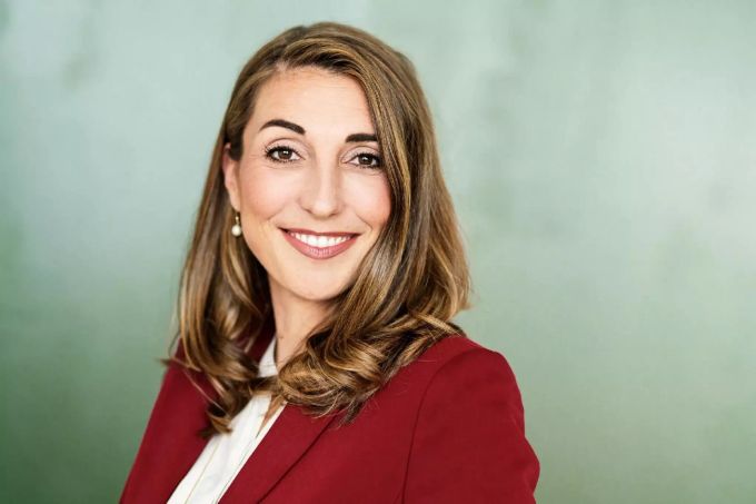 Bettina Ramseier ersetzt Ueli Schmezer beim Kassensturz. Bettina Ramseier