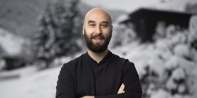 Mitja Birlo, Küchenchef im «7132 Hotel» in Vals GR, ist Gault-Millau-Koch des Jahres 2022. Das abgelegene Valsertal ist sein «Garten». Mitja Birlo, Küchenchef im «7132 Hotel» in Vals GR, ist Gault-Millau-Koch des Jahres 2022. Das abgelegene Valsertal ist sein «Garten».