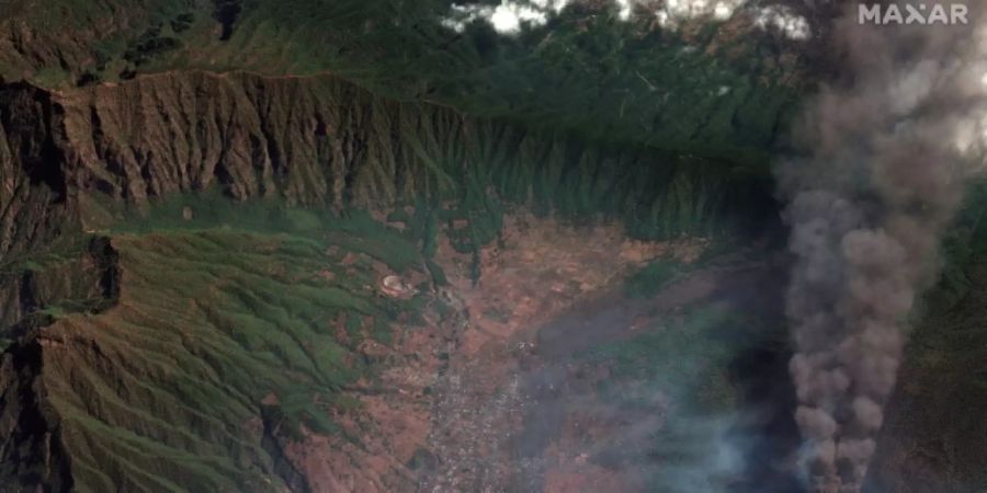 Aschewolke des Cumbje Vieja in einer Satellitenaufnahme