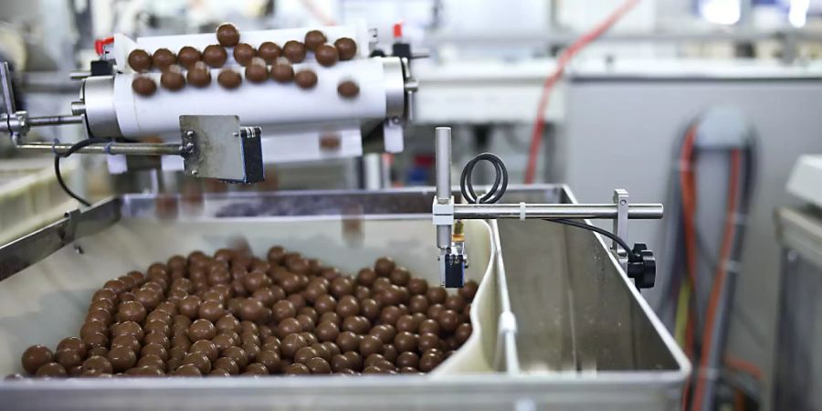 Lindt&Sprüngli baut seine Produktionsstätte in Olten weiter aus. Dort wird die gesamte Kakaomasse für sämtliche Produktionsstätten des Kilchberger Unternehmens in Europa hergestellt. (Archivbild)