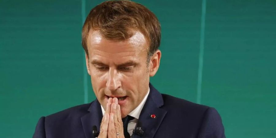 «Die Verbrechen, die in dieser Nacht (...) begangen wurden, sind für die Republik unverzeihlich»: Emmanuel Macron. Foto: Ludovic Marin/AFP/AP/dpa
