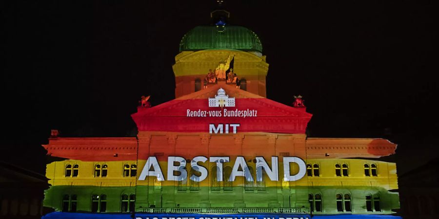 Nach einem Jahr wieder zu sehen: Das Lichtspektakel am Bundeshaus.