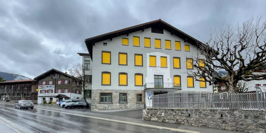 Schulhaus Klosters-Serneus.