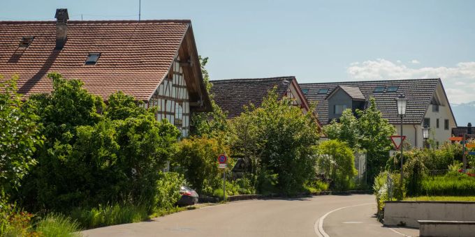 Rutschbergstrasse Bubikon (ZH). Rutschbergstrasse Bubikon (ZH).