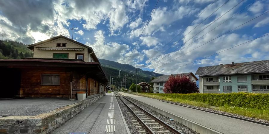 Der Bahnhof Casis in der Region Viamala.