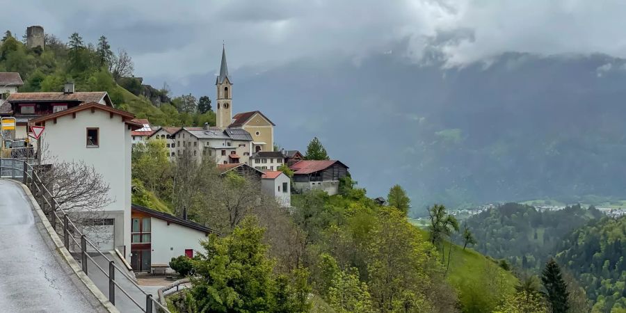 Ausblick über Trin.