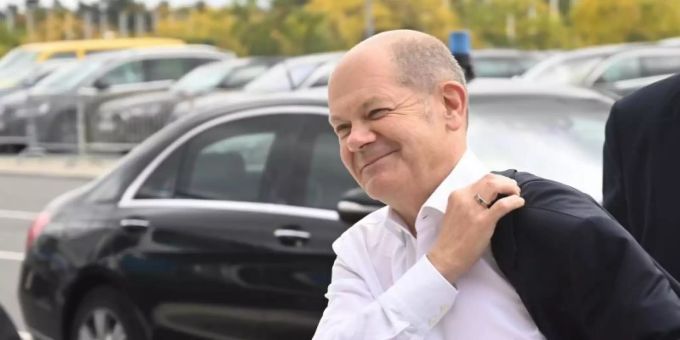Kommt eine Ampelkoalition zustande, so wird er der nächste Bundeskanzler: Olaf Scholz. Foto: Christophe Gateau/dpa Kommt eine Ampelkoalition zustande, so wird er der nächste Bundeskanzler: Olaf Scholz. Foto: Christophe Gateau/dpa