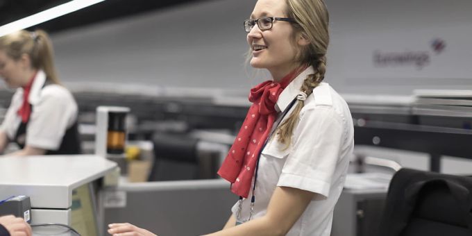 Im Rahmen der verlängerten Lizenz werde Swissport alle Bodenverkehrsdienste am Flughafen Zürich erbringen. (Archivbild) Swissport