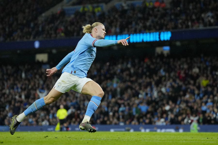 Erling Haaland hat in 37 Spielen für Manchester City schon 42 Tore erzielt.