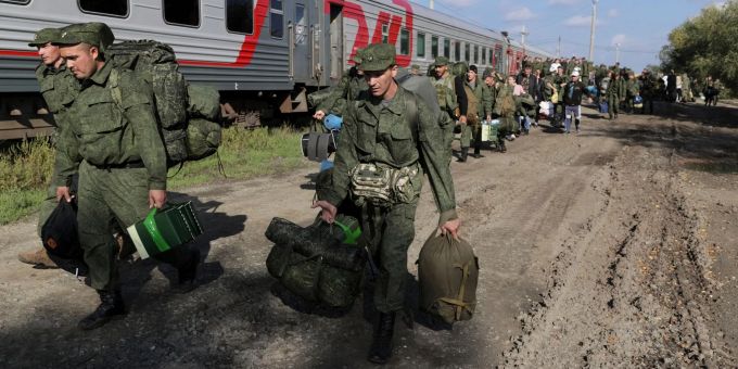 Russische Rekruten auf einem Bahnhof in Prudboi in der Region Wolgograd. Russische Rekruten auf einem Bahnhof in Prudboi in der Region Wolgograd.