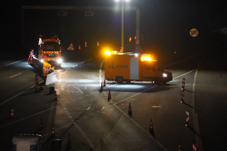 Auf der A2 in Sissach BL, in Fahrtrichtung Basel, ereignete sich ein Selbstunfall.