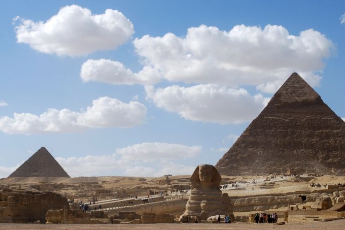 Während des Ramadan schliessen in Ägypten Sehenswürdigkeiten wie die Pyramiden ein oder zwei Stunden eher als sonst. Ramadan Ägypten Sehenswürdigkeiten Pyramiden