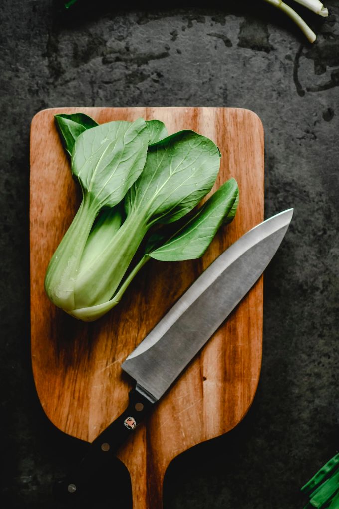 Pak Choi kommt aus der asiatischen Küche, lässt sich aber vielfältig zubereiten. Pak Choi