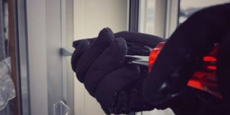 Appenzell AI - Einbrecher stehlen Auto und Bargeld von Betrieben