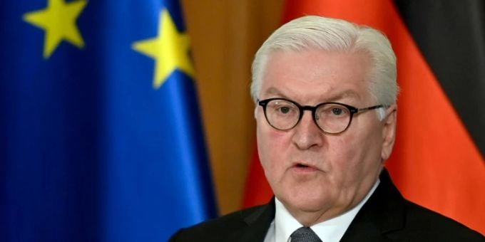 Frank-Walter Steinmeier: «Stehen wir ein für unsere Werte, erstarren wir jetzt nicht in Ängstlichkeit! Beweisen wir Selbstbehauptung.» (Archivbild) Steinmeier