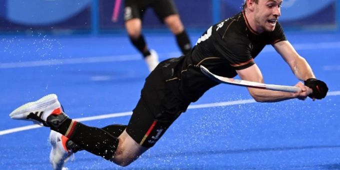 Traf per Siebenmeter zm 1:0 für die deutschen Hockey-Herren gegen Südafrika: Christopher Rühr in Aktion. Foto: Sebastian Gollnow/dpa Traf per Siebenmeter zm 1:0 für die deutschen Hockey-Herren gegen Südafrika: Christopher Rühr in Aktion. Foto: Sebastian Gollnow/dpa