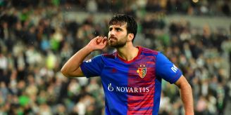 Transfer-Karussell - FCB-Verteidiger Cömert vor Wechsel nach Spanien Transfer-Karussell - FCB-Verteidiger Cömert vor Wechsel nach Spanien