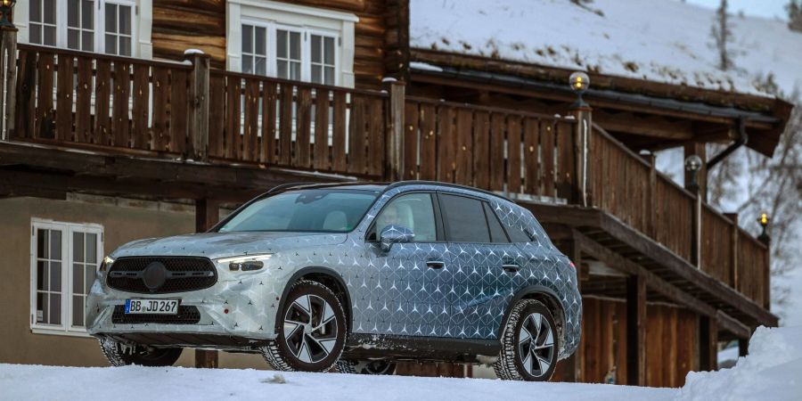 Noch testet Mercedes den neuen GLC am Polarkreis, doch im Sommer soll die dritte Generation Premiere feiern.