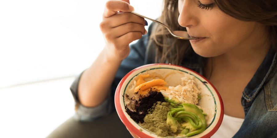 Die eigene Beziehung zu Lebensmitteln spielt auch in der veganen Ernährung eine bedeutende Rolle.